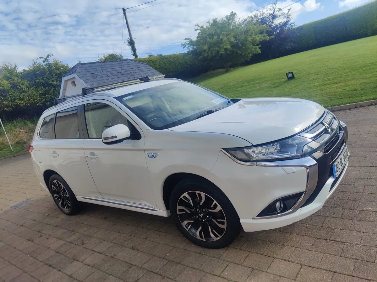 Mitsubishi Outlander - Image 4