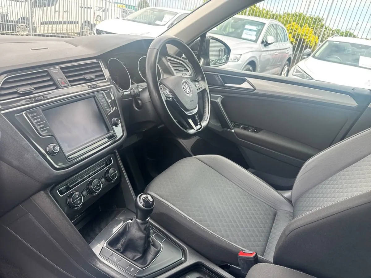 Volkswagen Tiguan Comfortline 2.0tdi 150HP Manual - Image 3