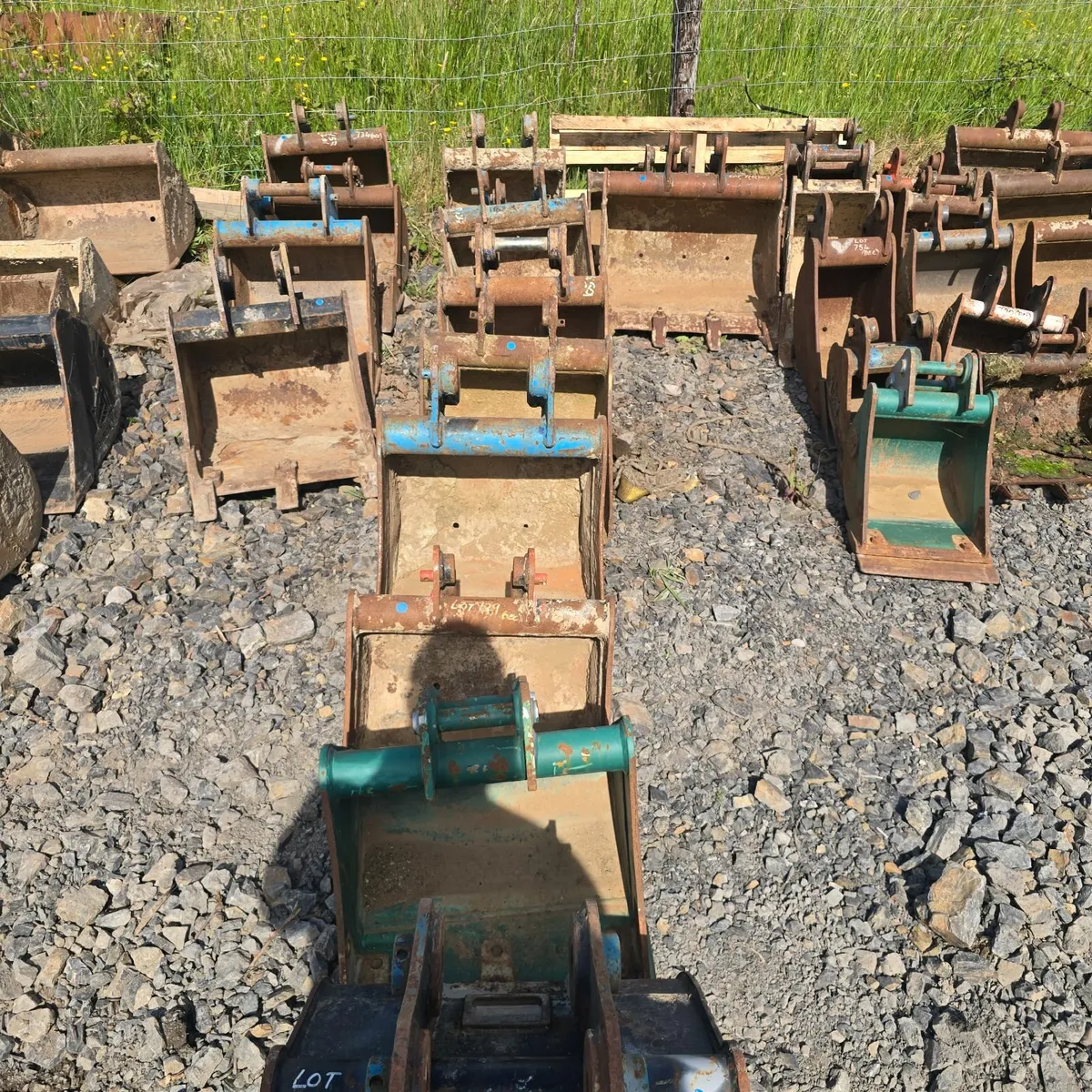 Mini Digger Buckets - Image 2