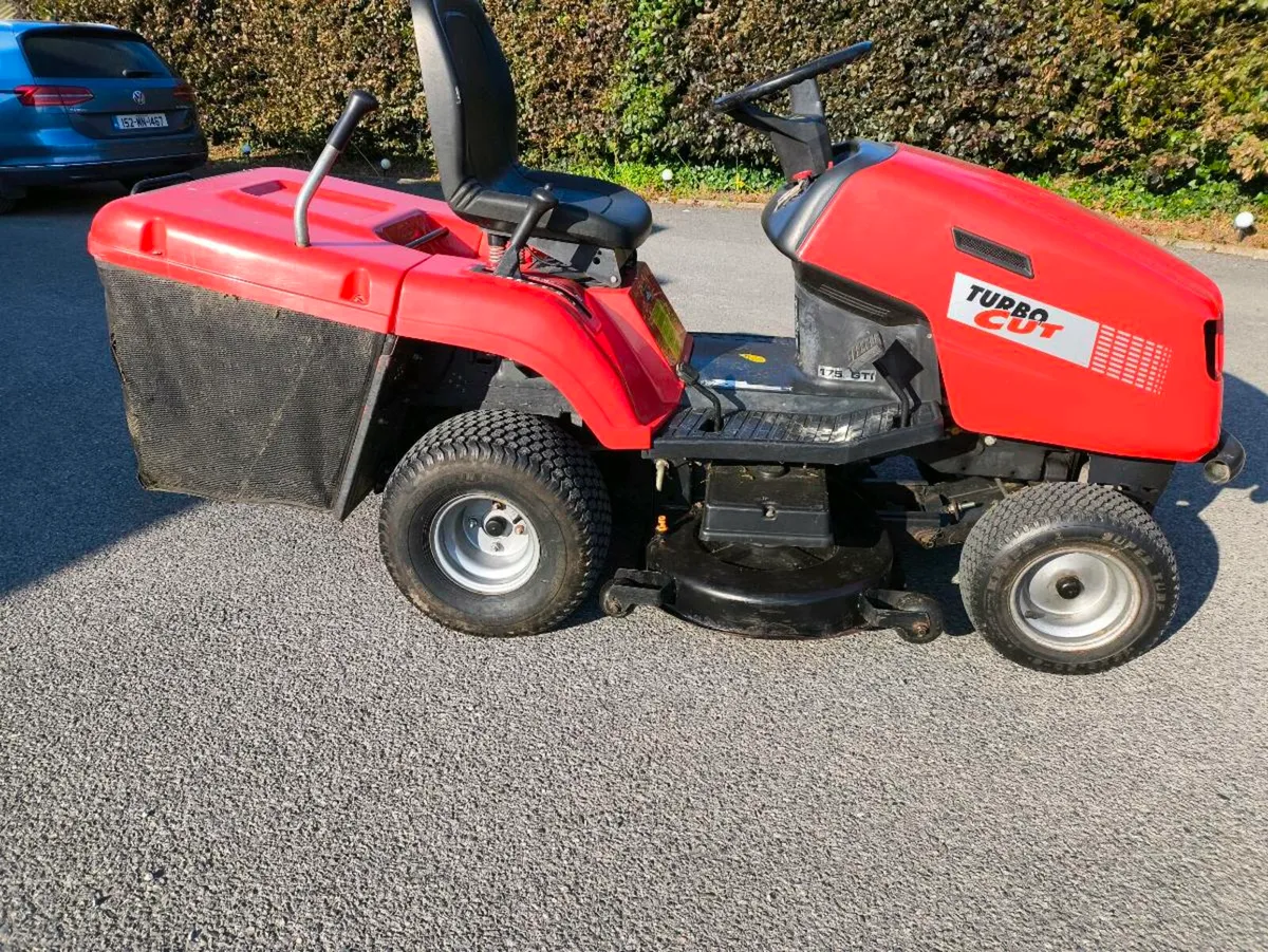 Ride on lawnmower - Image 4