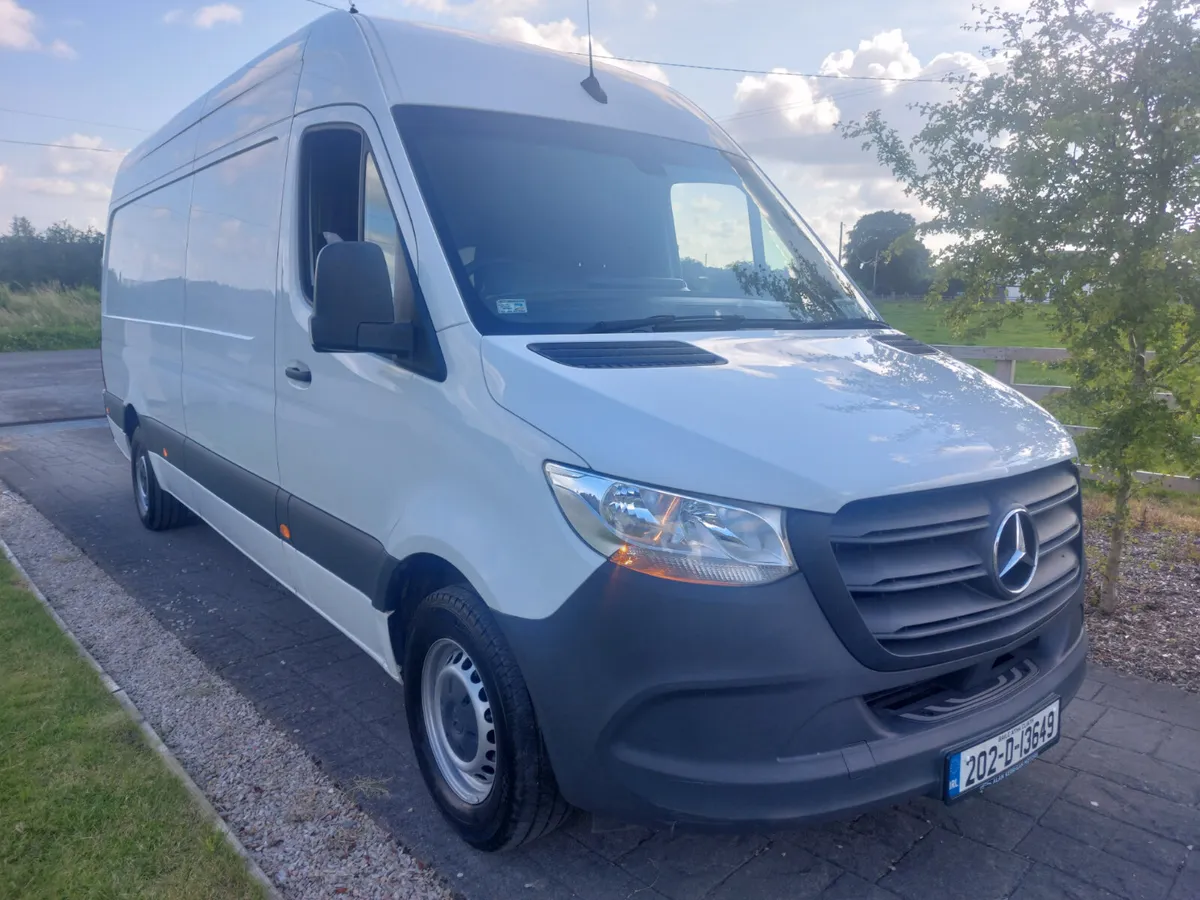 MERCEDES-BENZ SPRINTER 202' 160 BHP - RWD - Image 3