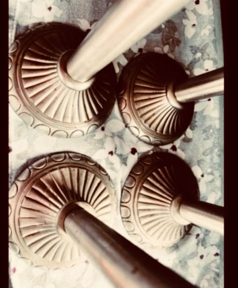 For sale 4 candle holders - Image 2