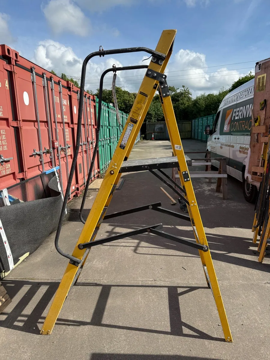 Podium steps ladder - Image 3