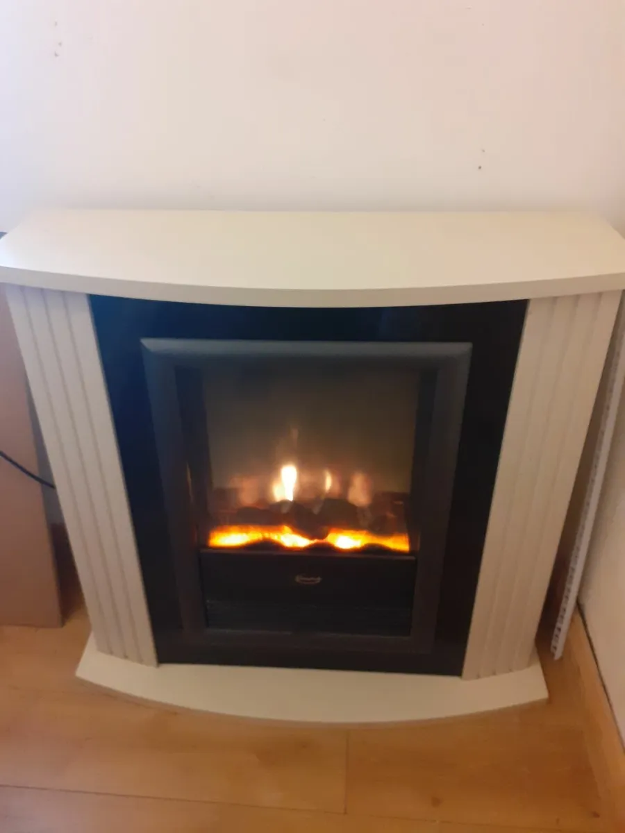 Electric fireplace - Image 2