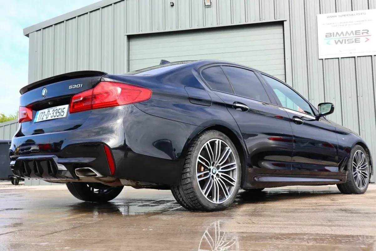 47K MILES // 530I MSPORT SHADOW LINE/ MEGA SPEC/ - Image 4