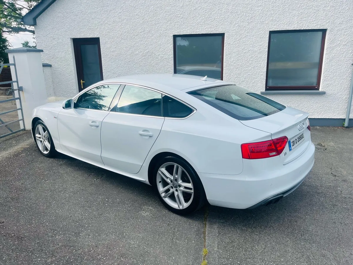 131 AUDI A5 2.0 DIESEL S-LINE €200 TAX - Image 4