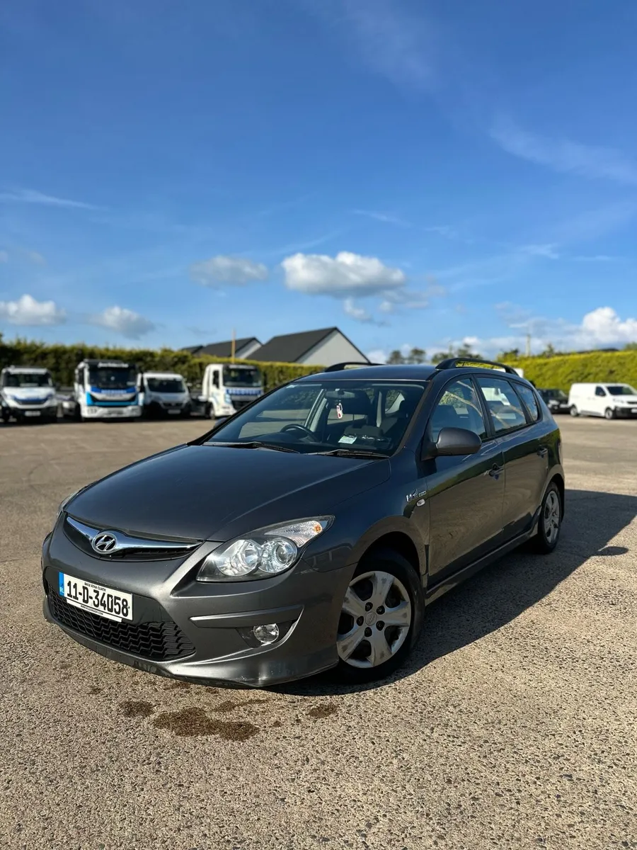 Hyundai I30 CW NCT 11/25 - Image 1