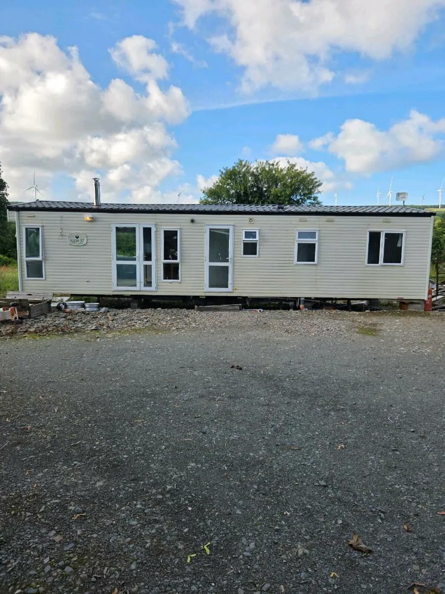 Mobile home - Image 1