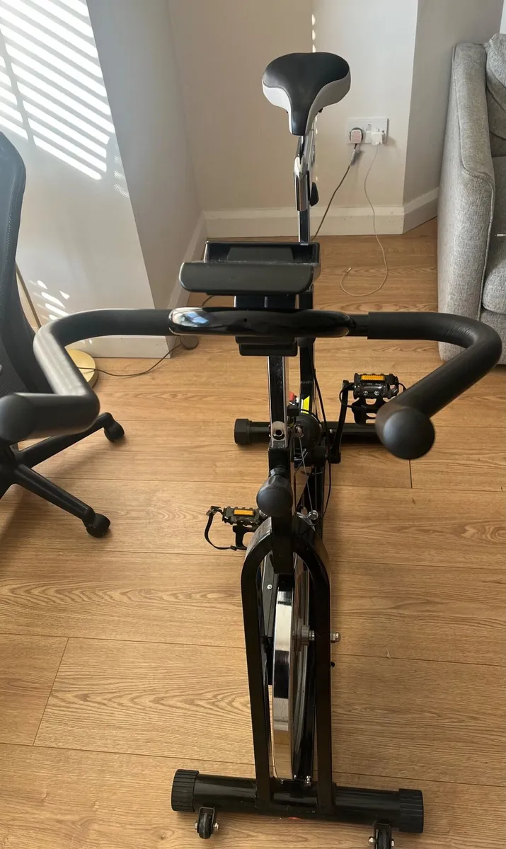 Body Go Fitness  Spinning Bike (18KG Flywheel) - Image 3