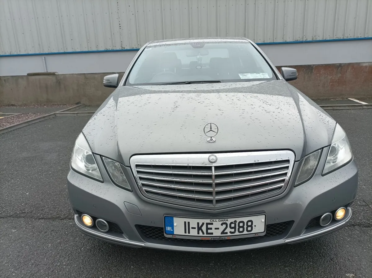 2011 Mercedes-Benz E-Class Automatic - Image 2