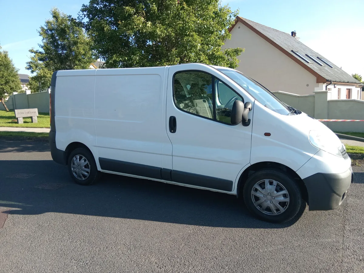 Opel Vivaro 2009 - Image 1