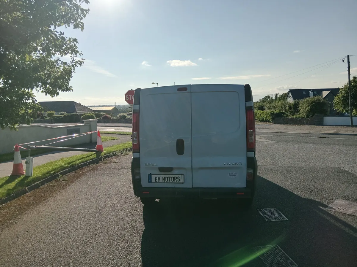 Opel Vivaro 2009 - Image 4