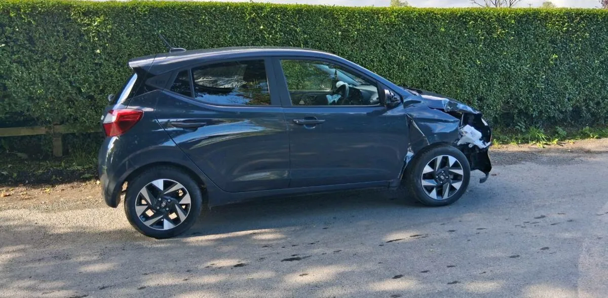 2023 HYUNDAI I10 ONLY 7K KM - Image 2