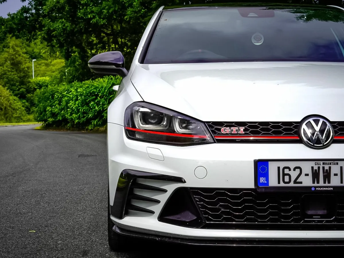 Volkswagen Golf 2016 - Image 2