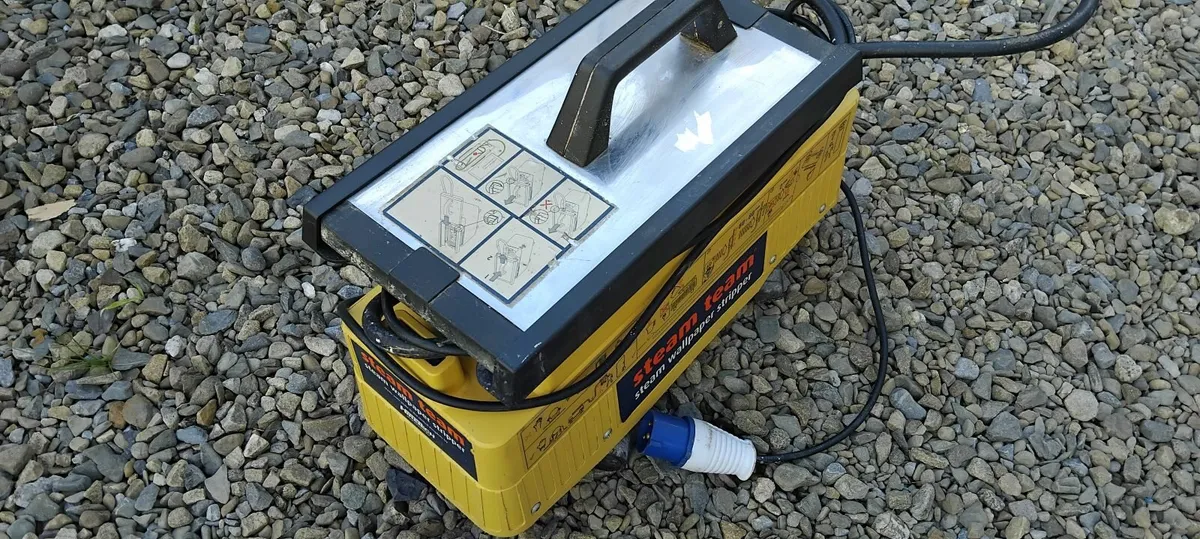 Hiretech HTW-5 Wallpaper Stripper 240v - Image 2