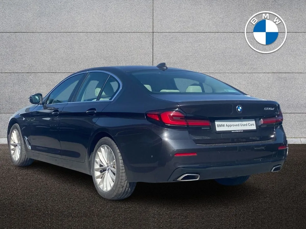 BMW 5 Series 520d SE Saloon - Image 2