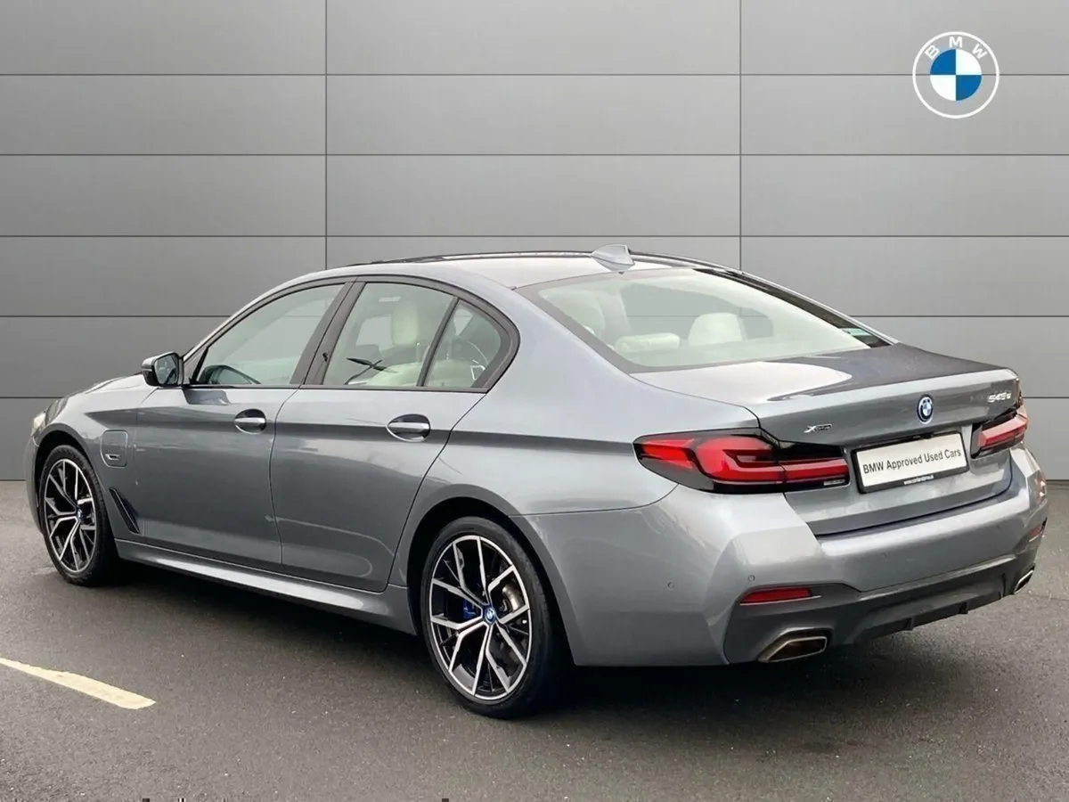 BMW 5 Series 545e Xdrive M Sport Saloon - Image 3