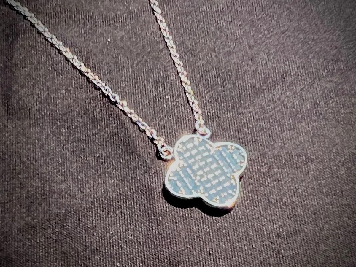 New Lucky Clover Necklace in Light Blue 🍀 - Image 4