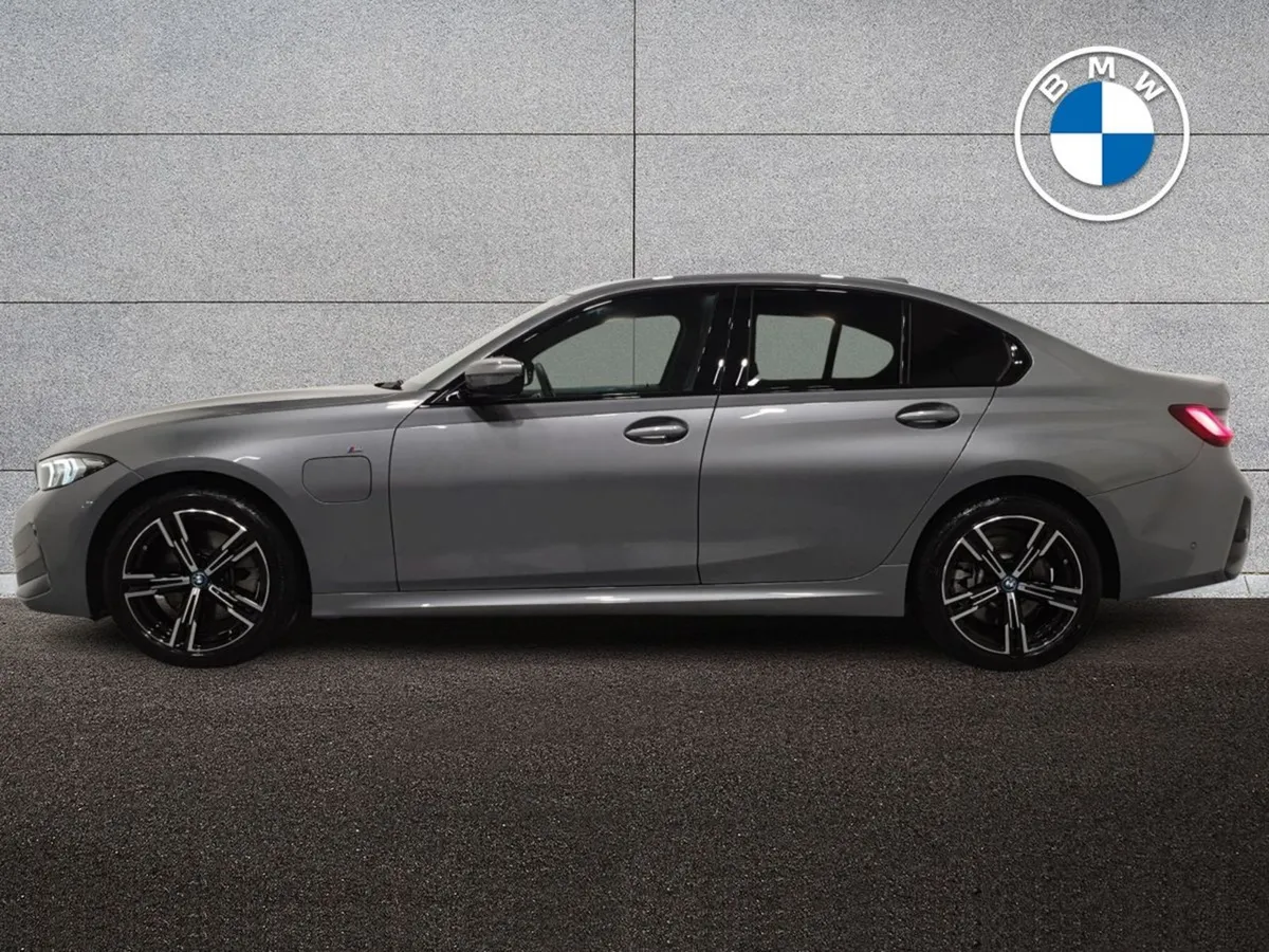 BMW 3 Series 330e M Sport Saloon - Image 4
