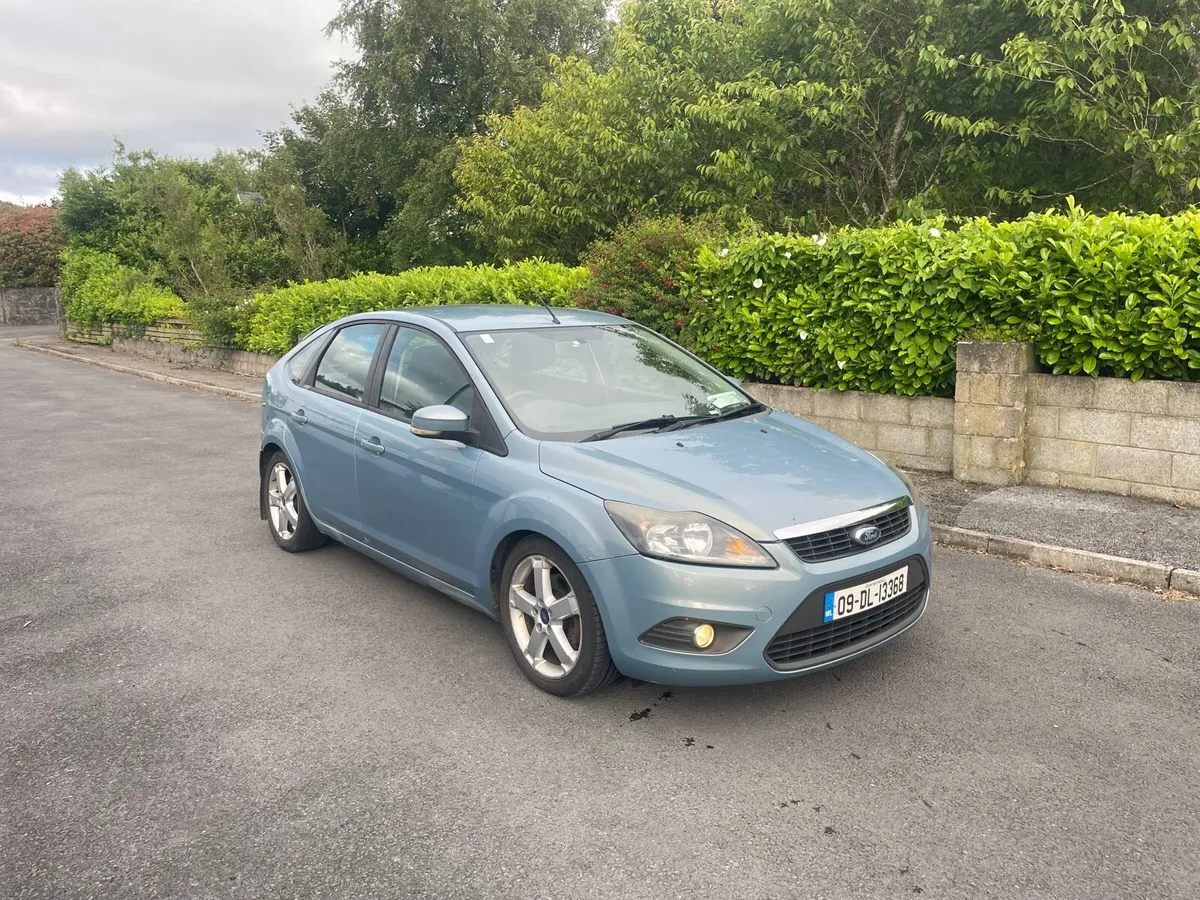 2009 Ford focus - Image 1
