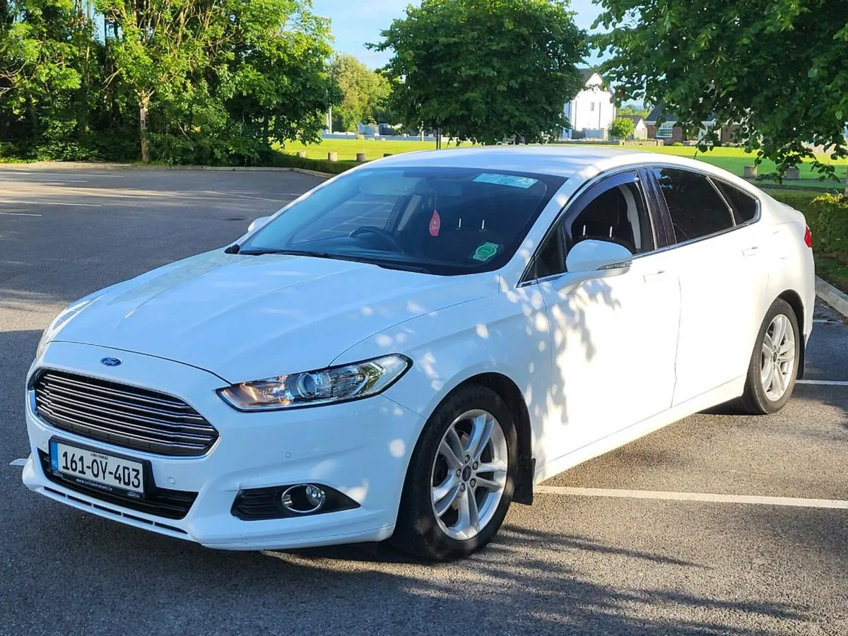2016 Ford Mondeo 1.5 TDCi (1 Owner. Full Service) - Image 3