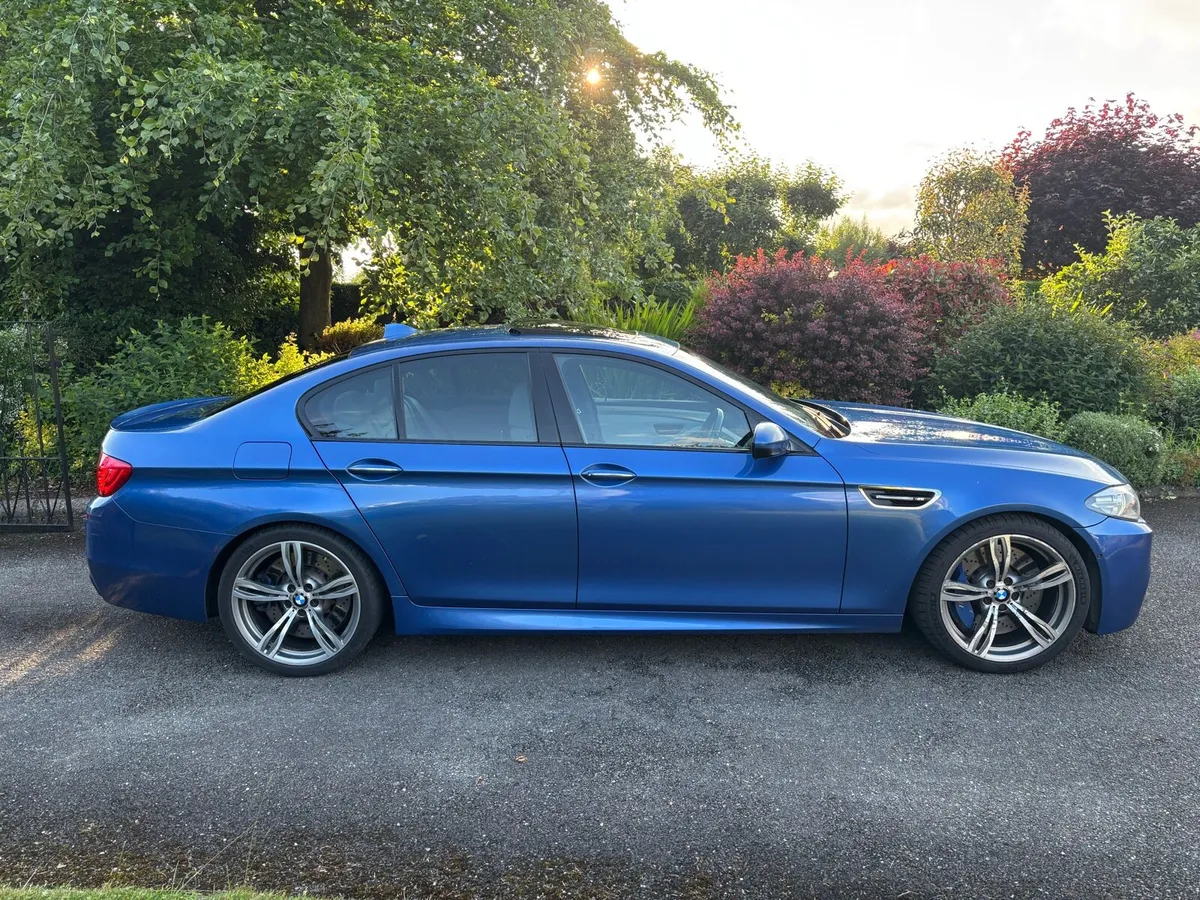 2014 BMW M5 F10 LCI - Image 4