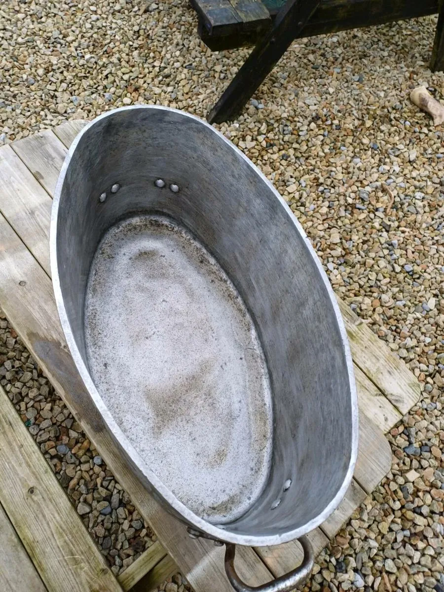 Large 1940s Ex-Army Aluminium Pot - Image 4