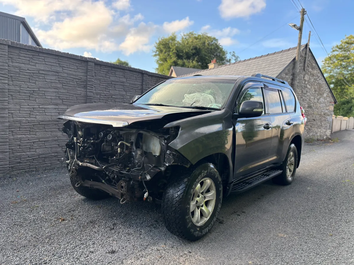 Toyota Landcruiser Crew Cab - Image 1
