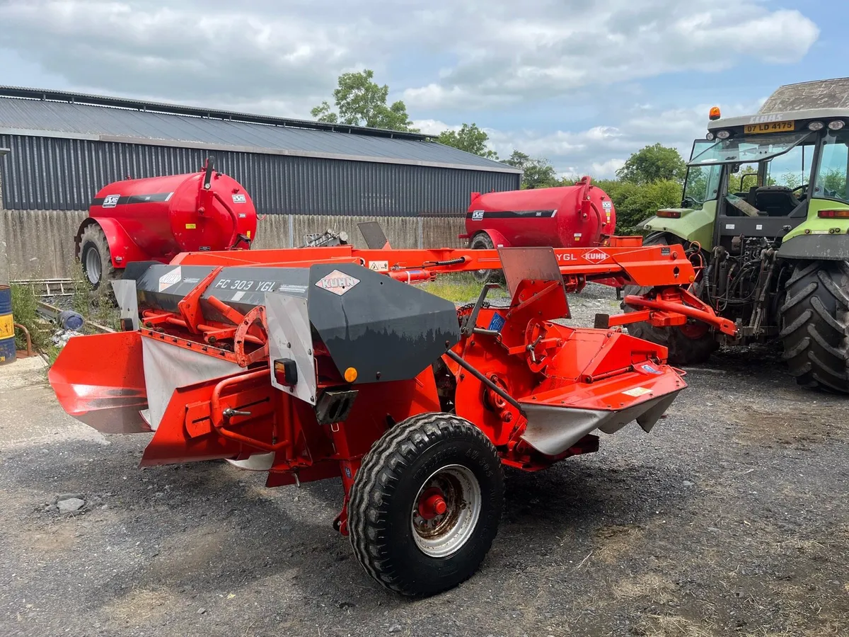 Kuhn 303 10ft mower - Image 3