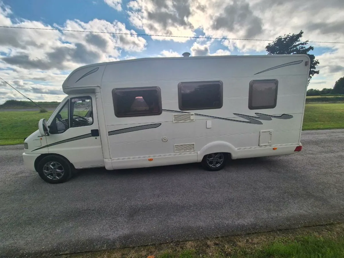 Campervan - Image 4