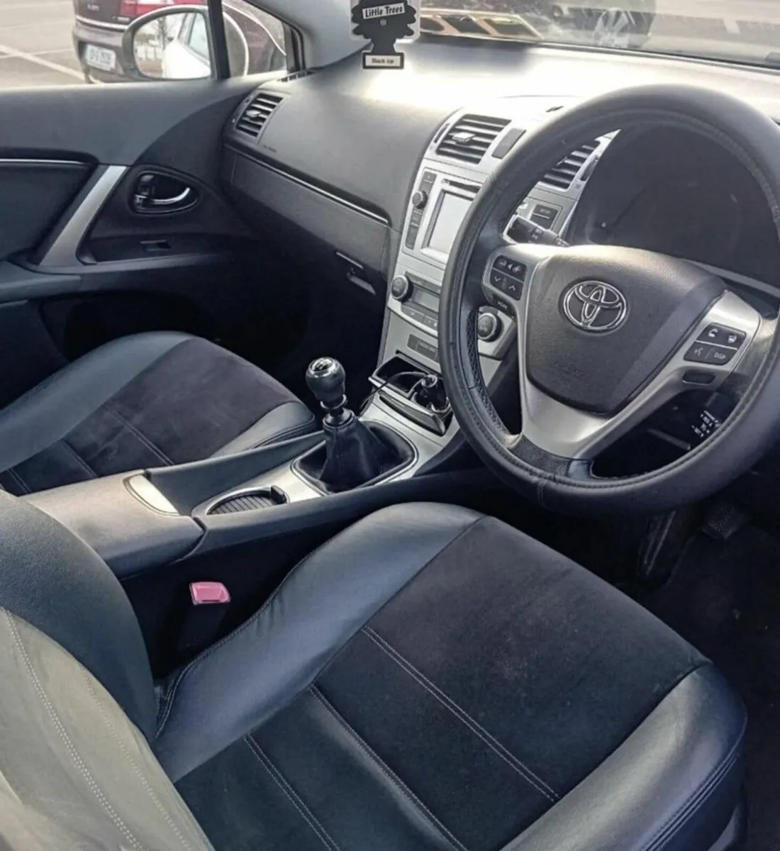 Toyota Avensis 2014 - Image 4