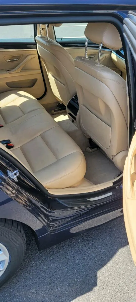 BMW 5 Series - Image 4