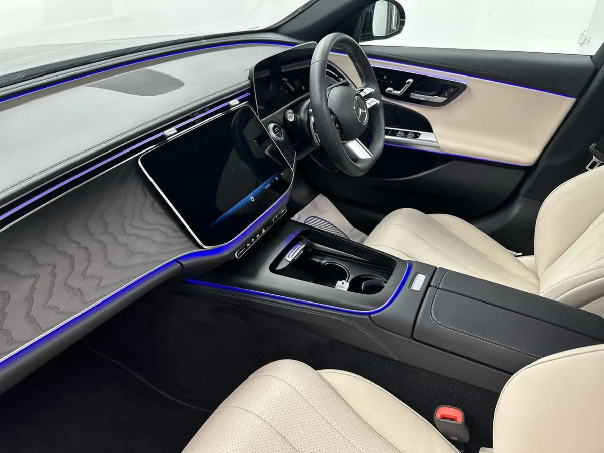 Mercedes-Benz E-Class E300d AMG Line  edition Plu - Image 4