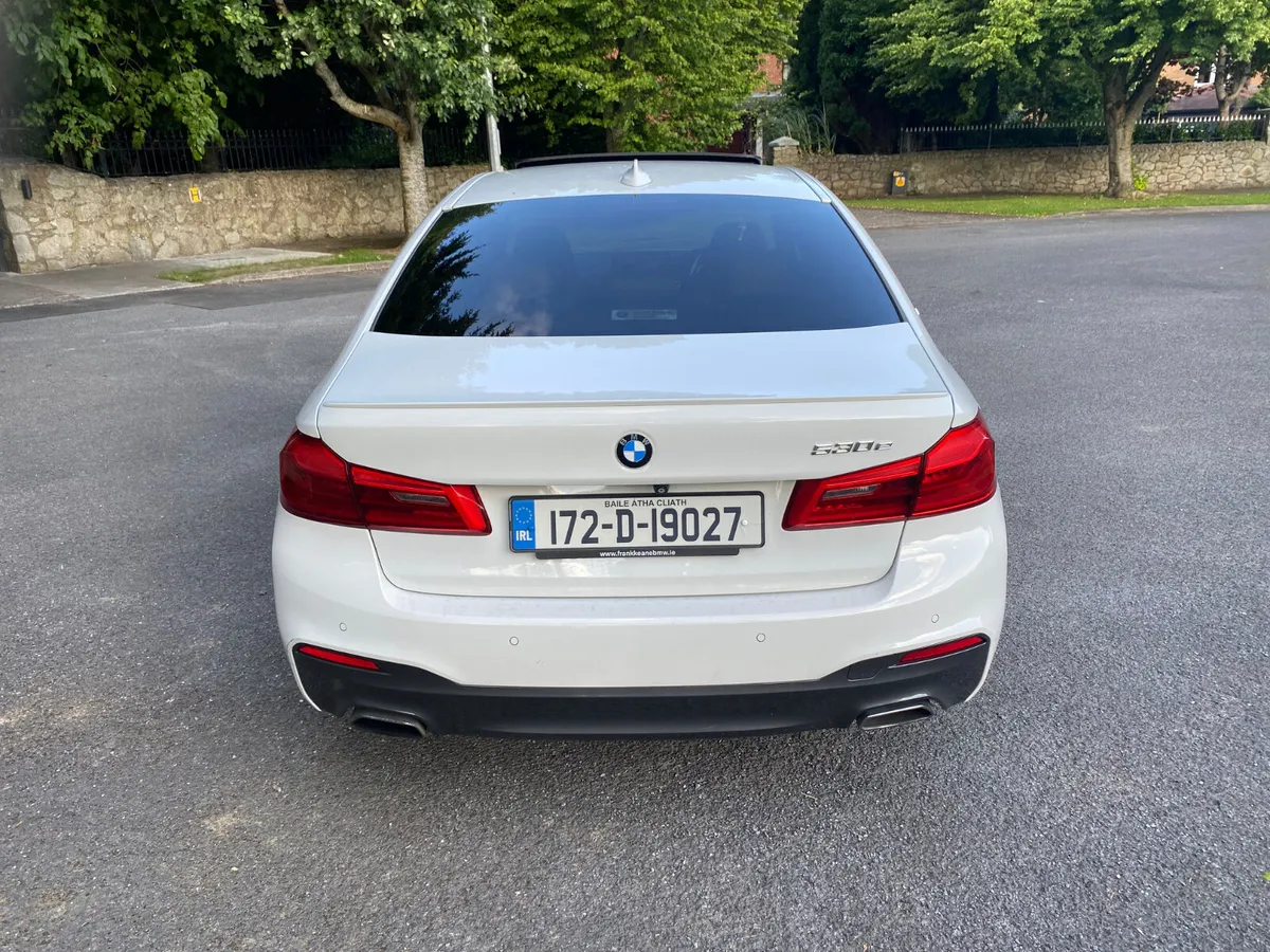 BMW 530e M-Sport - 0868212190 - Image 4