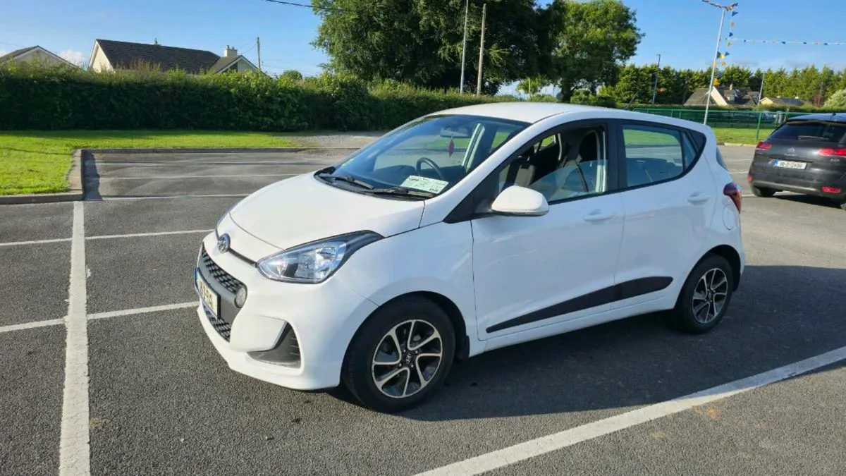 Hyundai i10 - Image 2