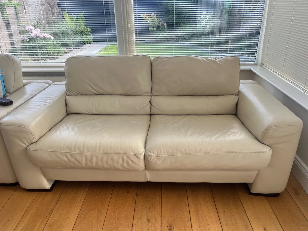 Leather sofas - Image 2