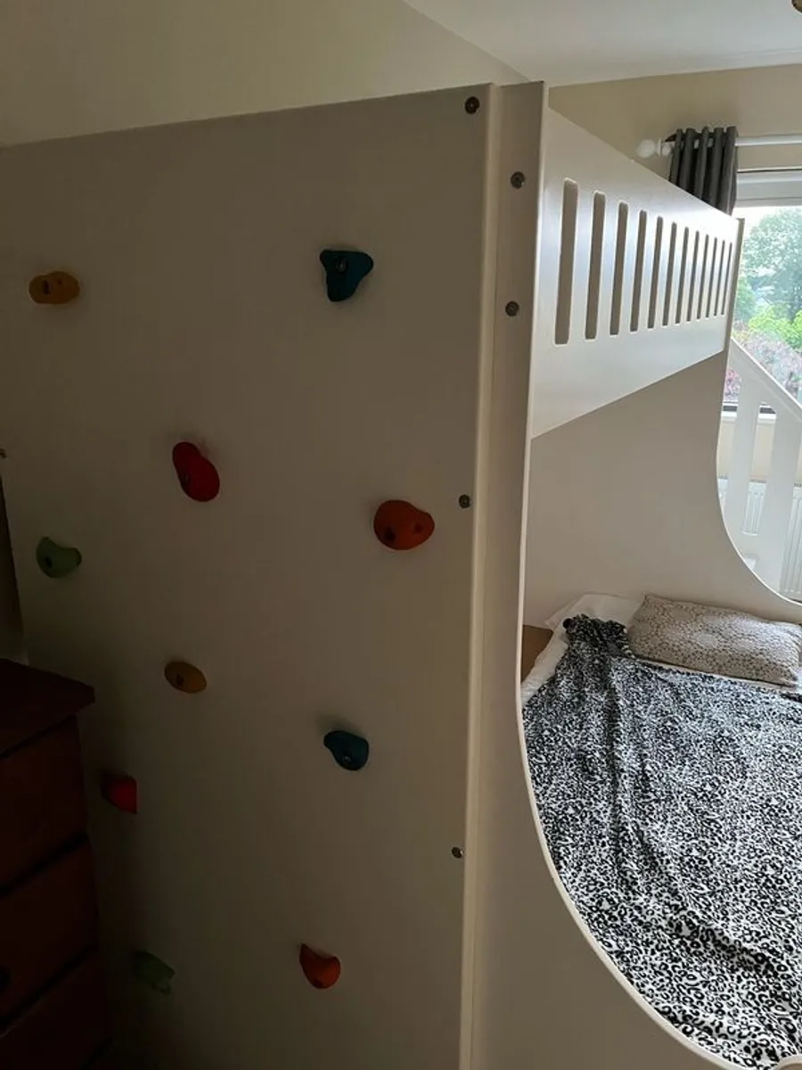 Bunk - Image 2