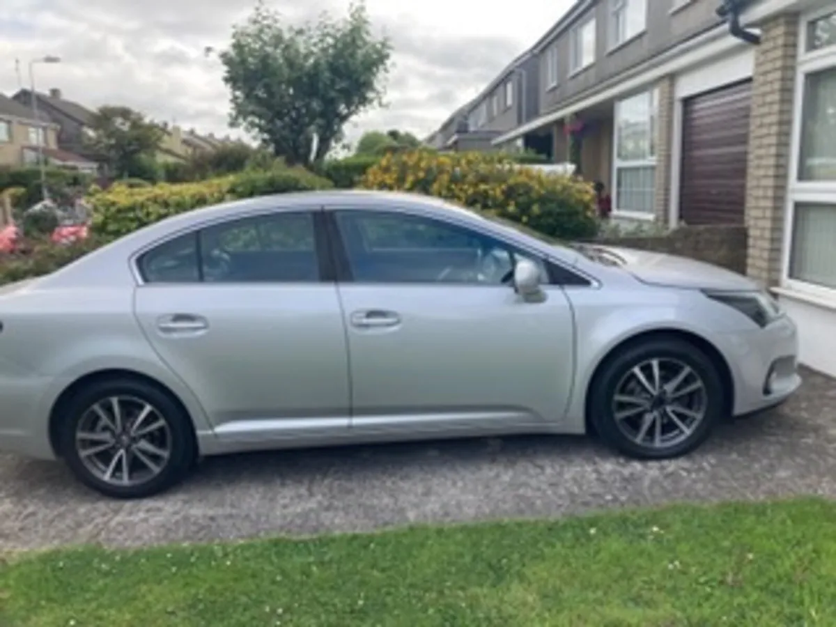 Toyota Avensis - Image 1