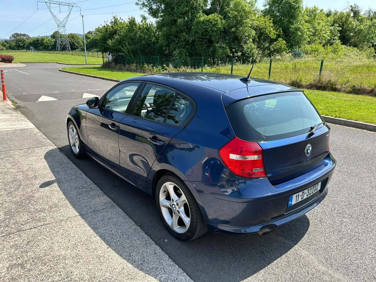 11 BMW 116D SPORT €4,450 NCT 06-26 - Image 4