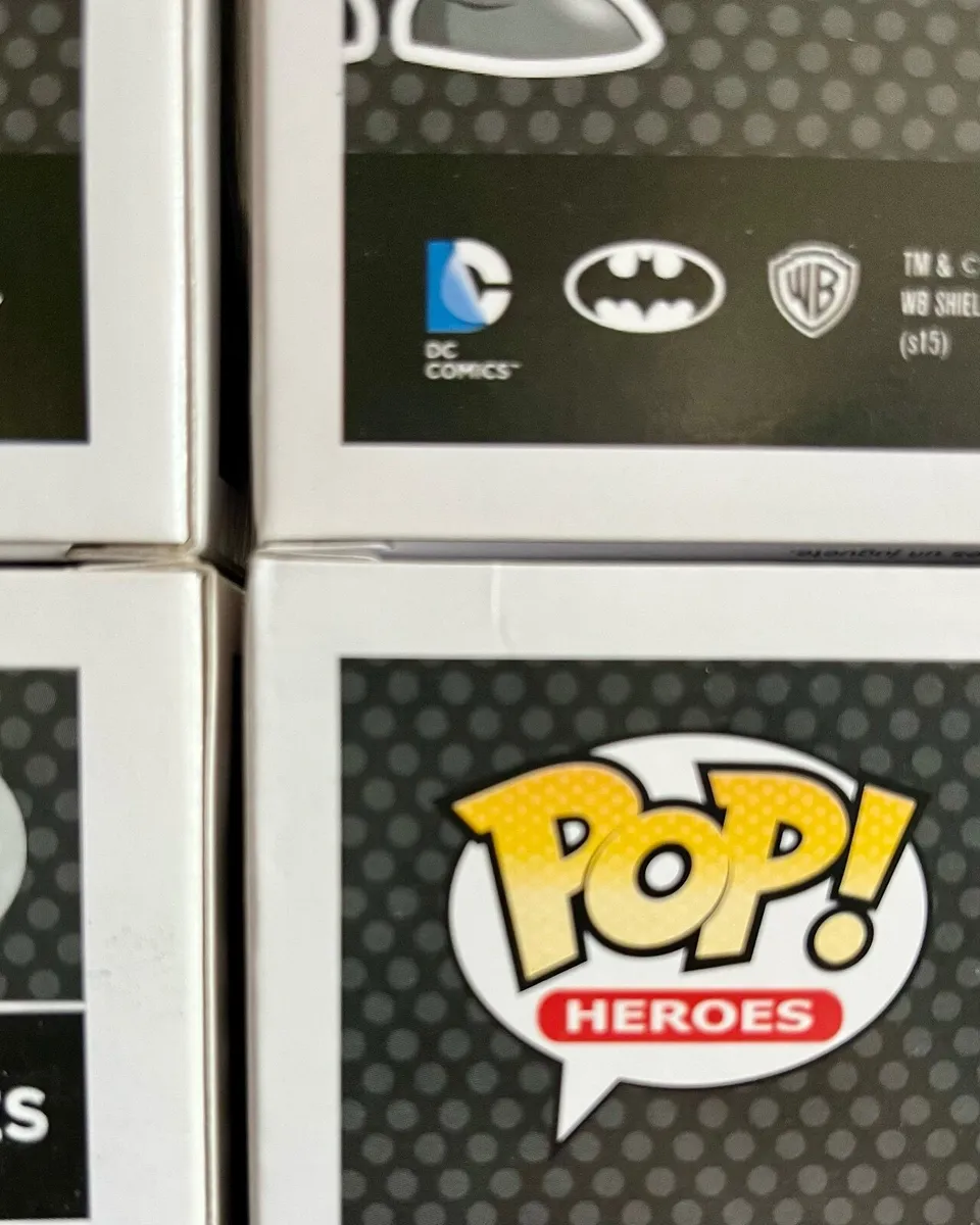 Black & White - Superman, Joker... Funko Pop - Image 3