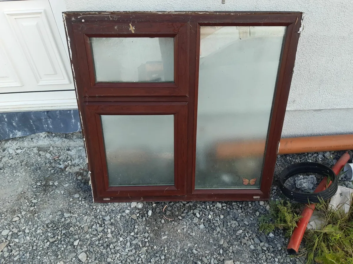 3 Windows - Image 1