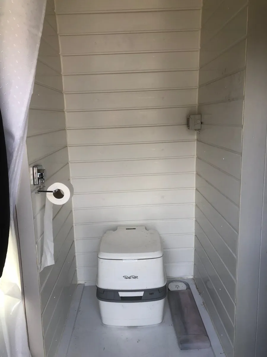 Camper van - Image 2