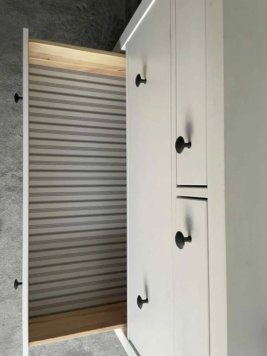 Ikea Hemnes Chest of 6 Drawers - Image 3