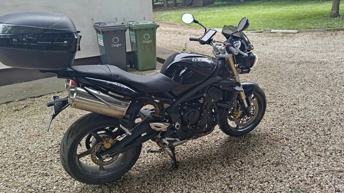 Triumph Street Triple 675 - Image 3