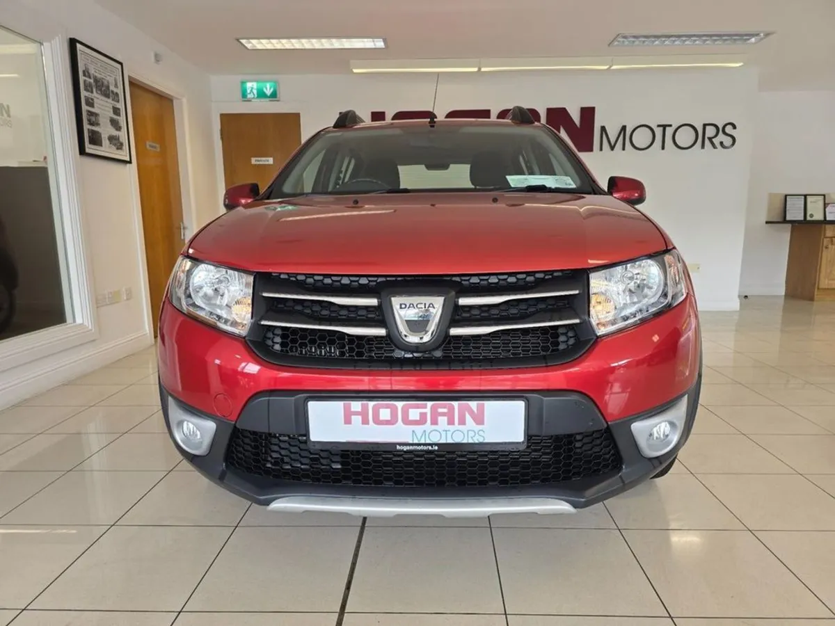 Dacia Sandero Stepway Signature Diesel  best Spec - Image 2