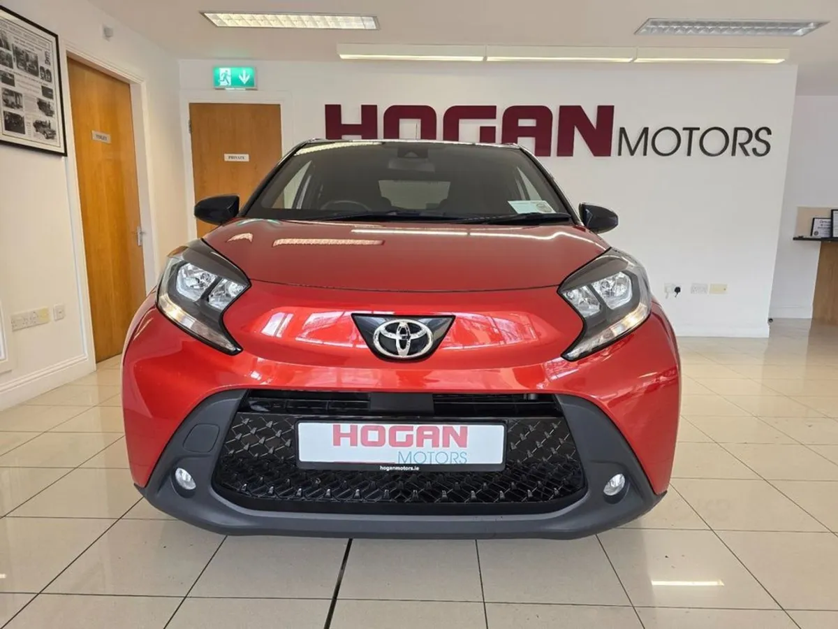 Toyota Aygo X 1.0 Petrol Design 4DR - Image 2