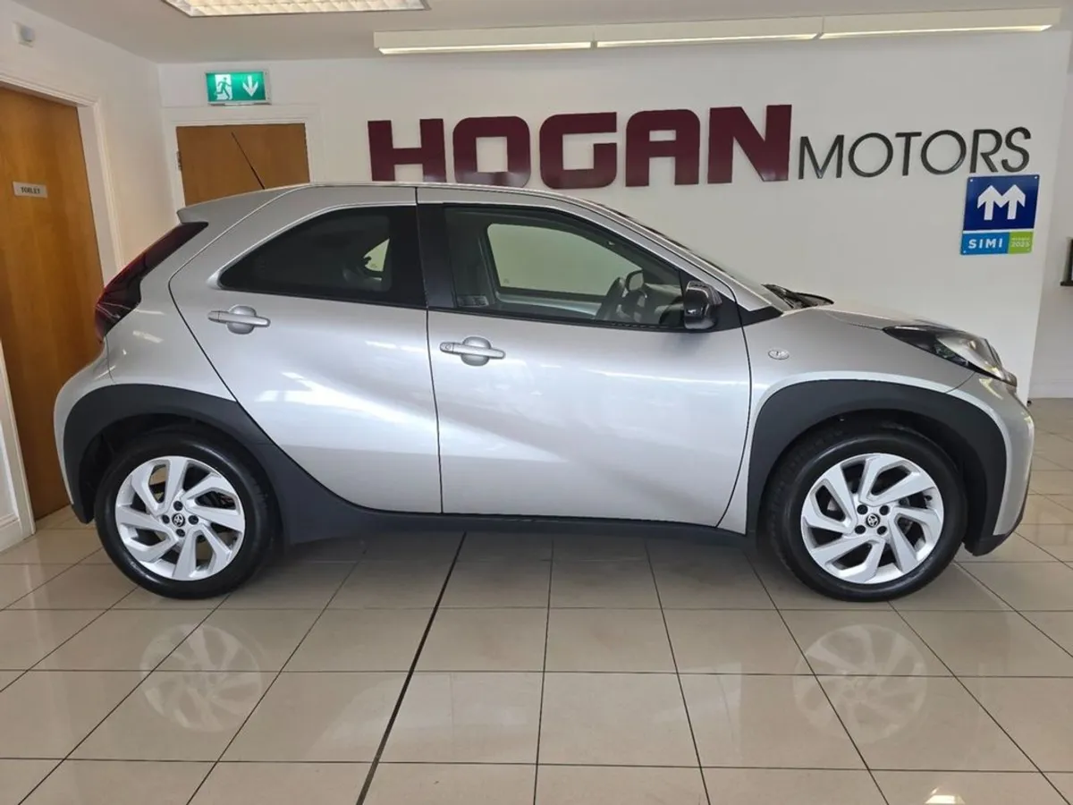 Toyota Aygo X 1.0 Petrol - Image 3