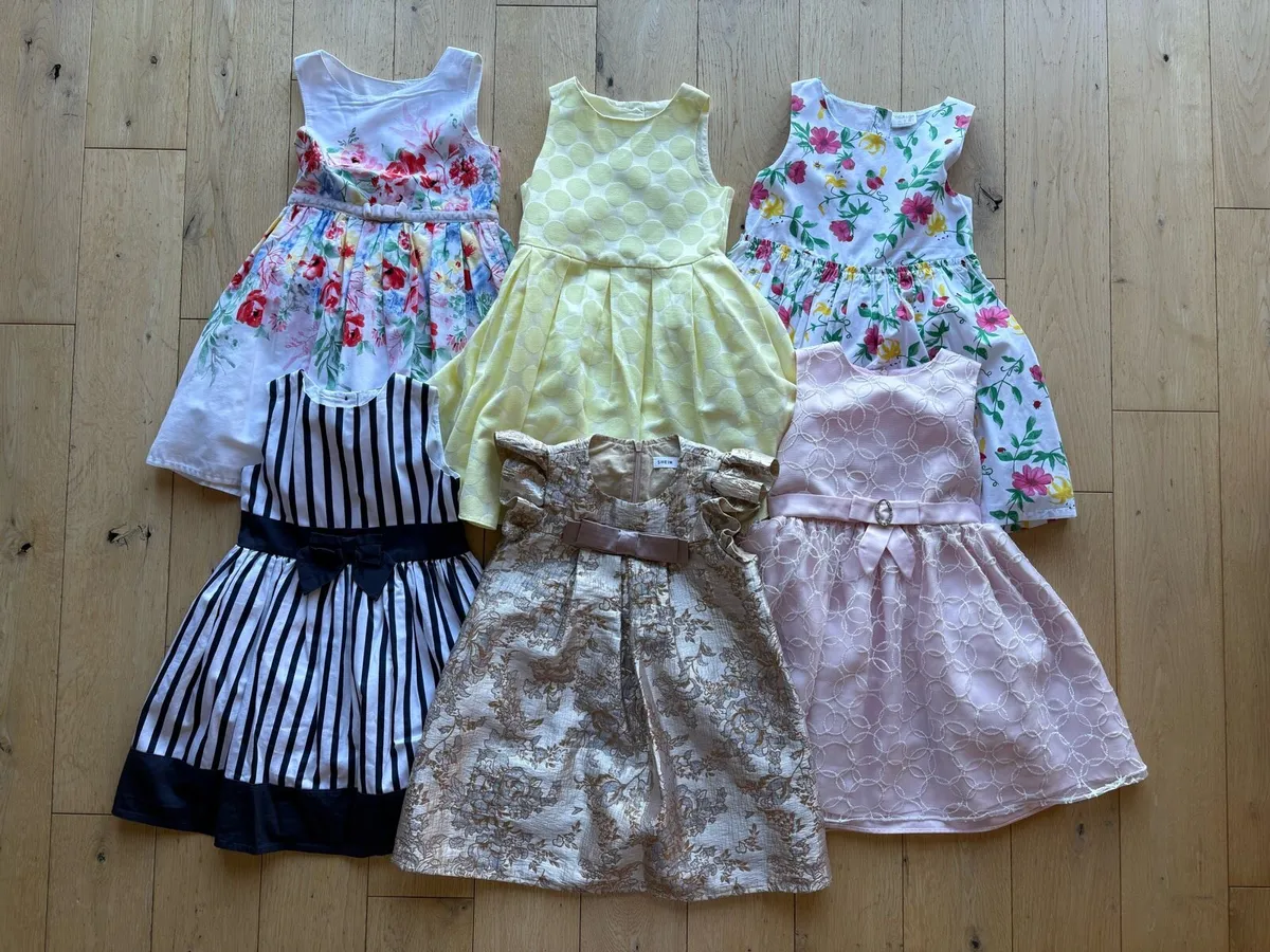 Girls clothes 4-5 years - Image 1