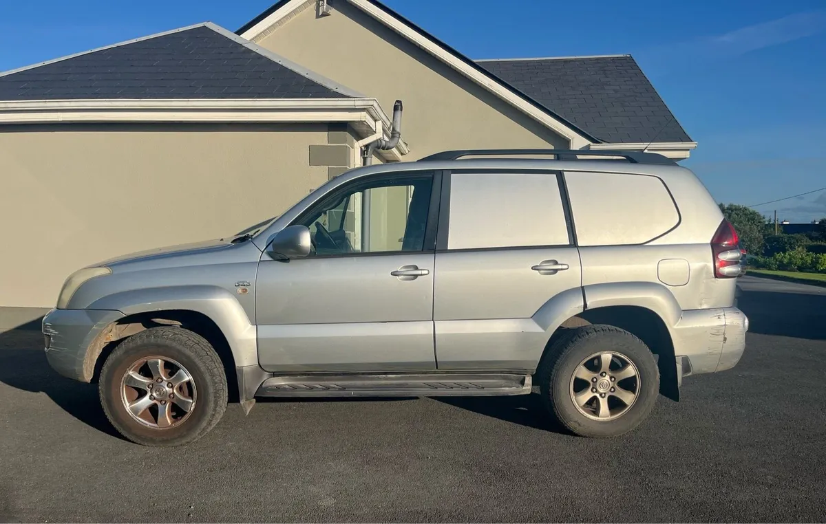 Toyota Landcrusier - Image 2