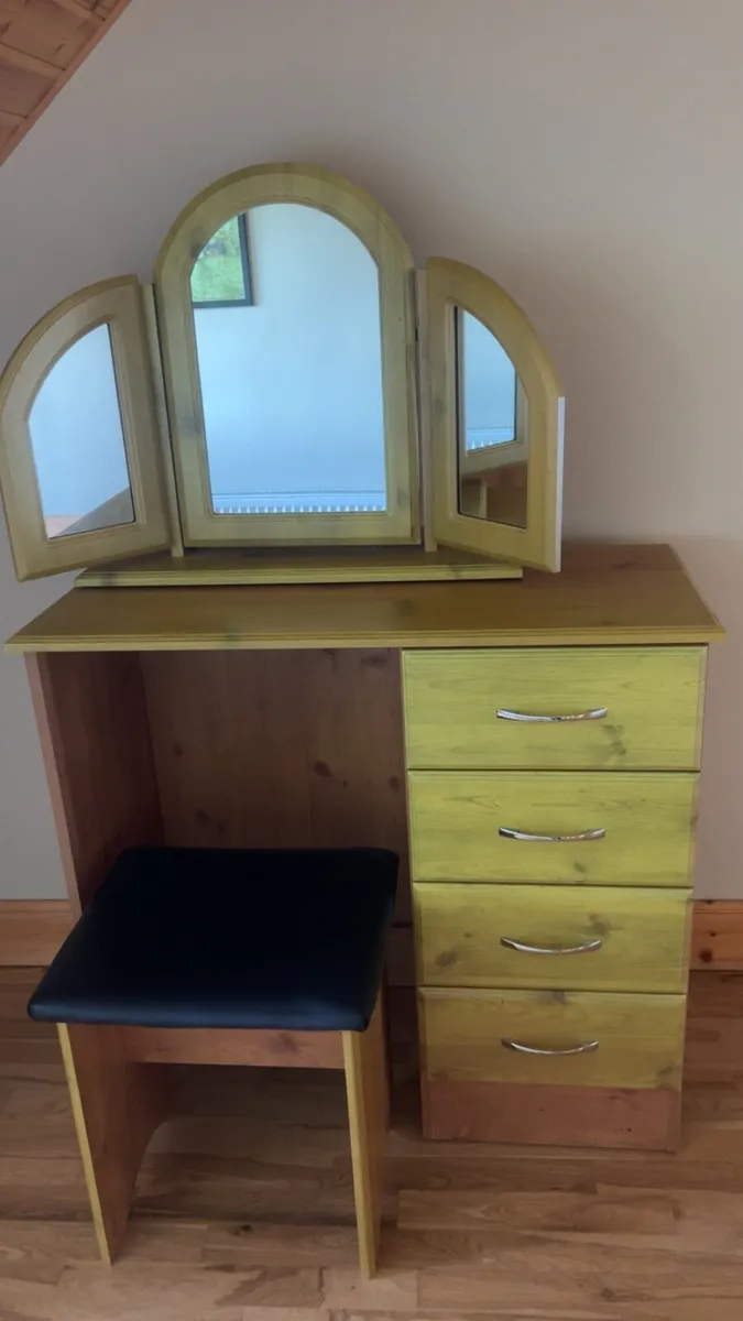 Dressing table - Image 2